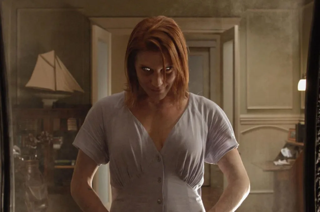 Oculus 2013 Movie Still 2