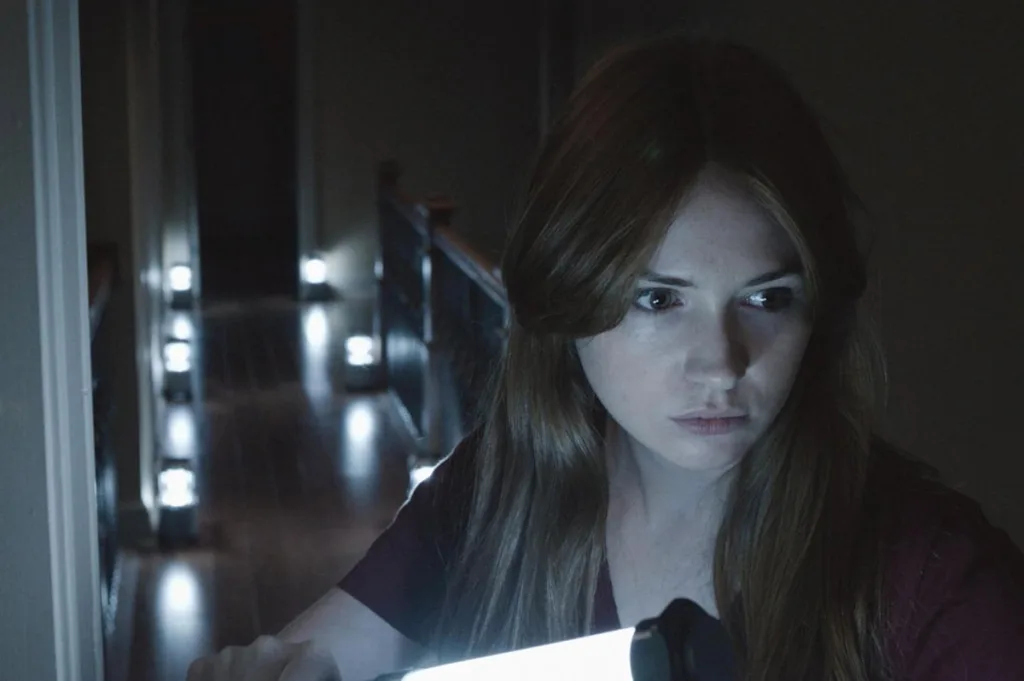 Oculus 2013 Movie Still 7