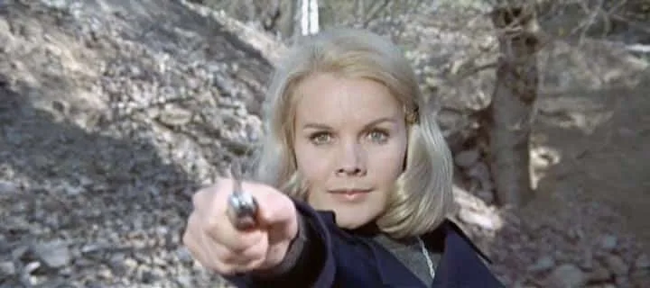 knife ice 1972 still 5