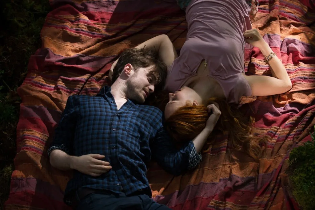 horns still 4
