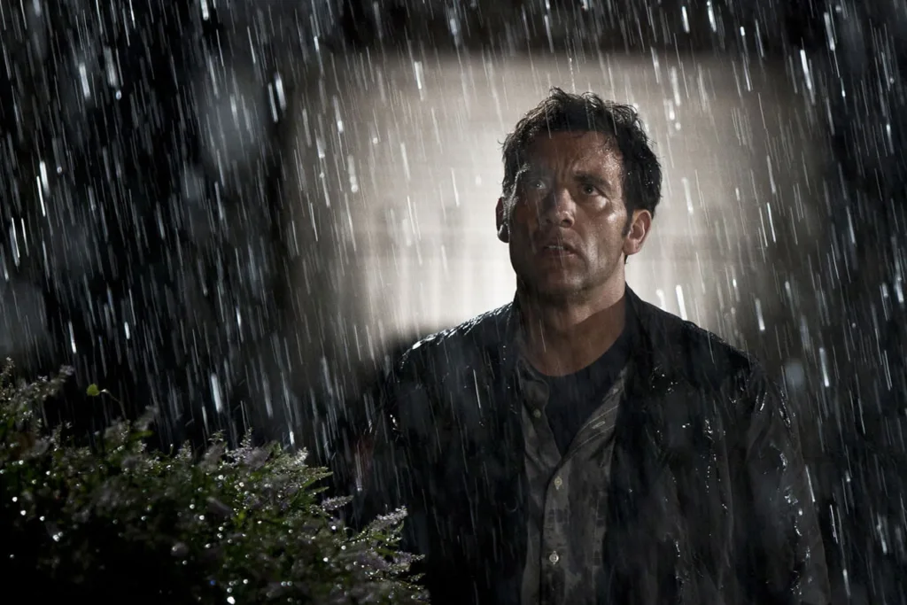 intruders 2011 still 2