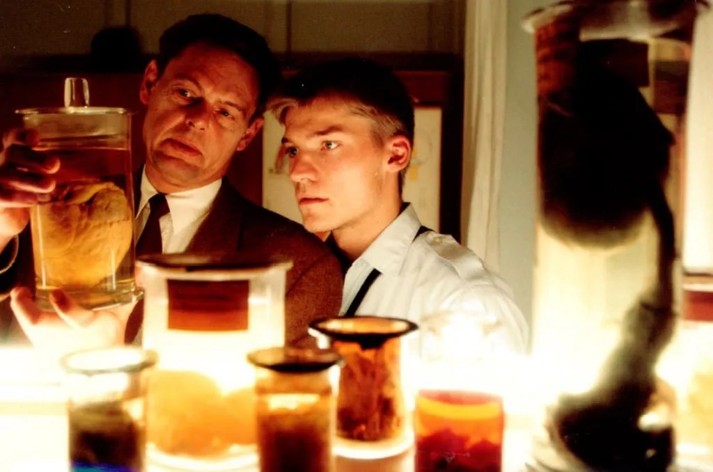 nattevagten 1994 movie review
