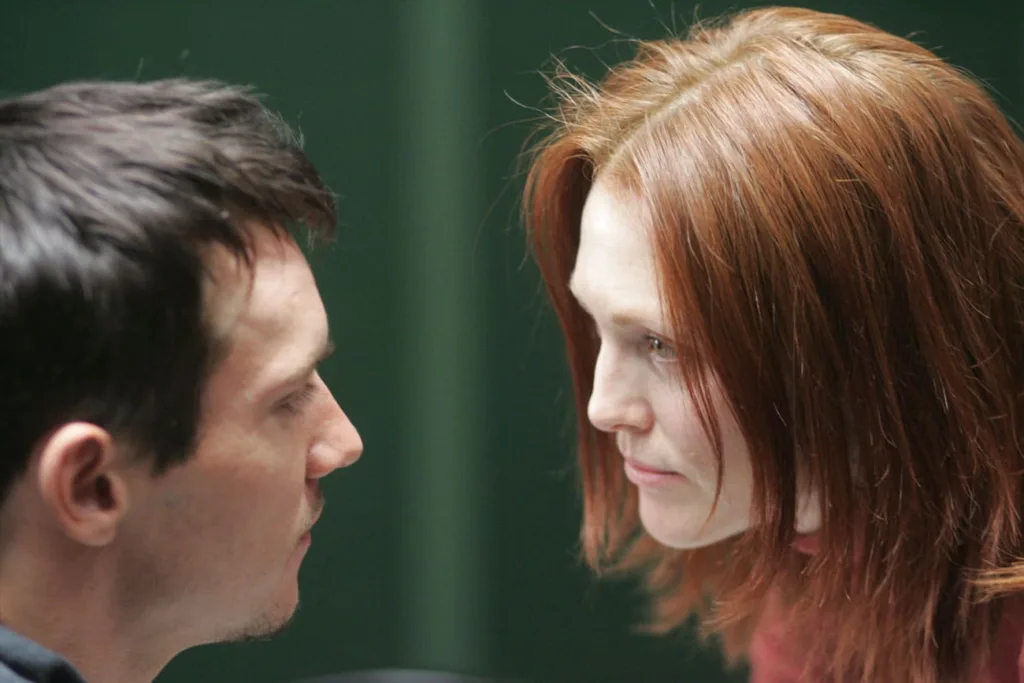 6 souls Julianne Moore