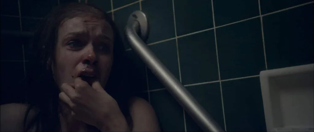 starry eyes gross