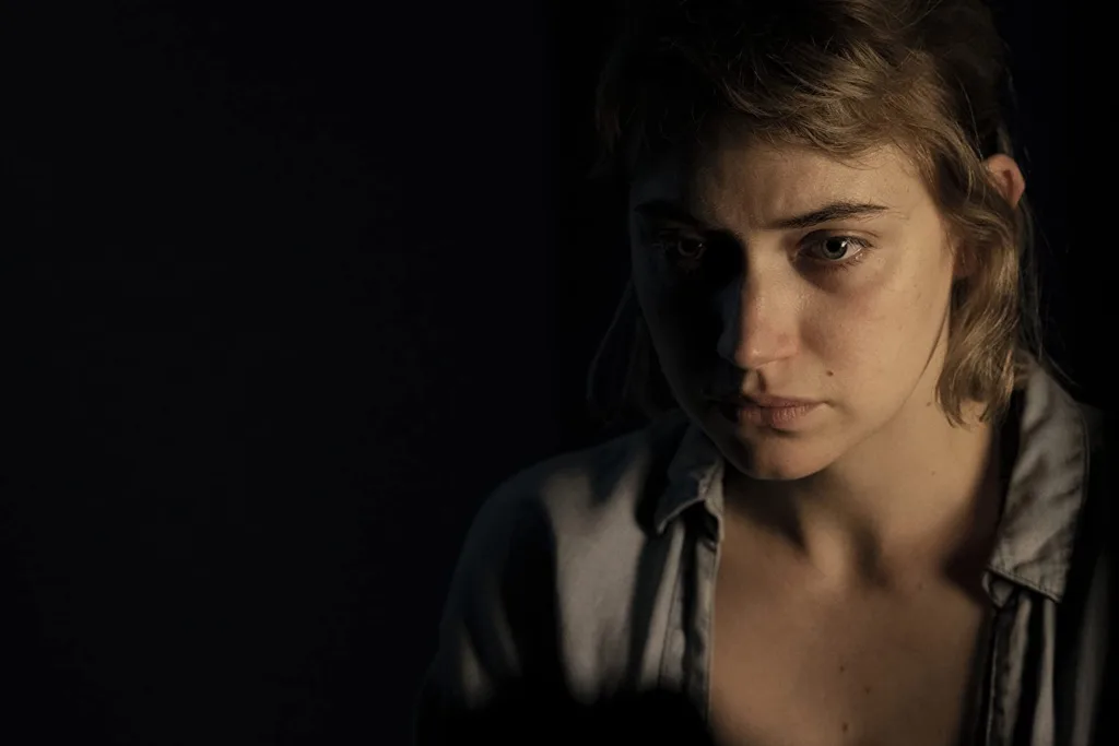 imogen poots vivarium