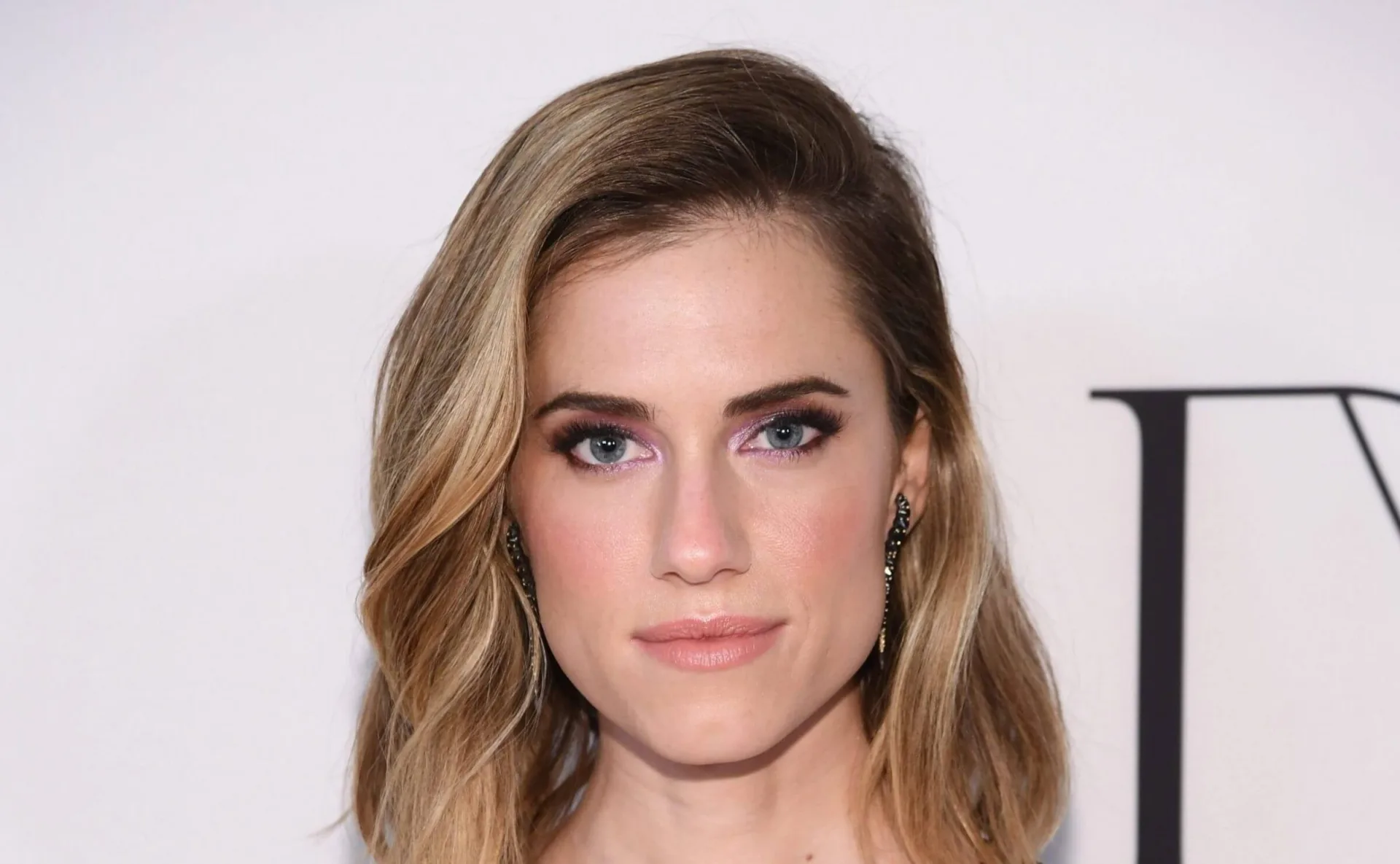 Η Allison Williams στο νέο sci-fi horror M3GAN