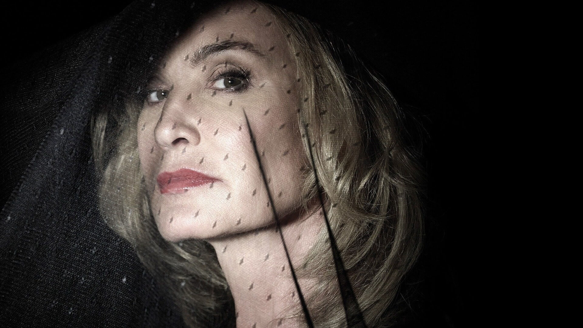 American Horror Story: Coven Review