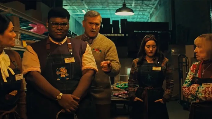 Bruce Campbell εναντίον φονικών εξωγήινων στο Black Friday