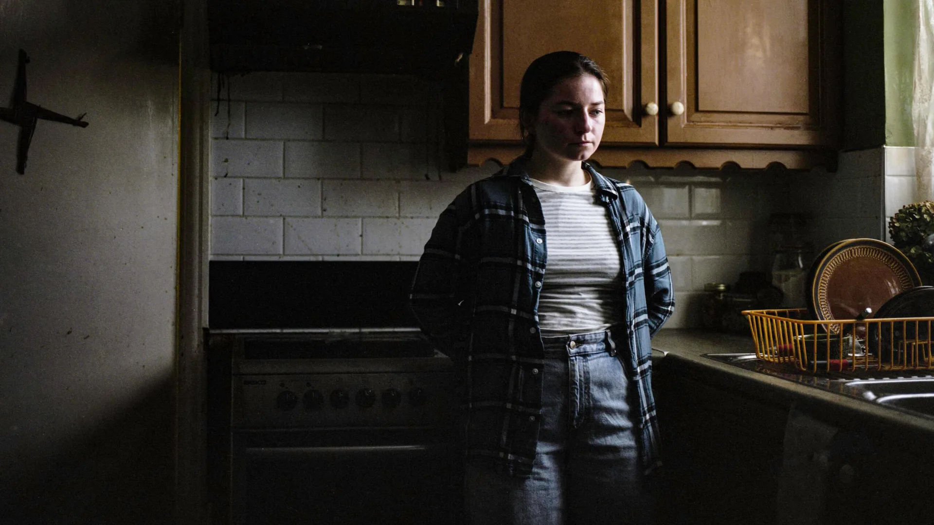 You Are Not My Mother (Δεν Είσαι η Μητέρα μου): Σύντομα στα ελληνικά Cinema
